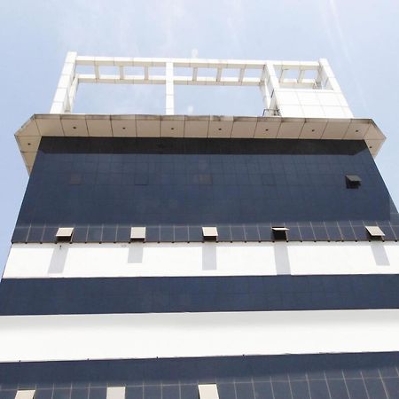 Capital O 64773 Horizon Heights Serviced Apartments Коимбатур Экстерьер фото