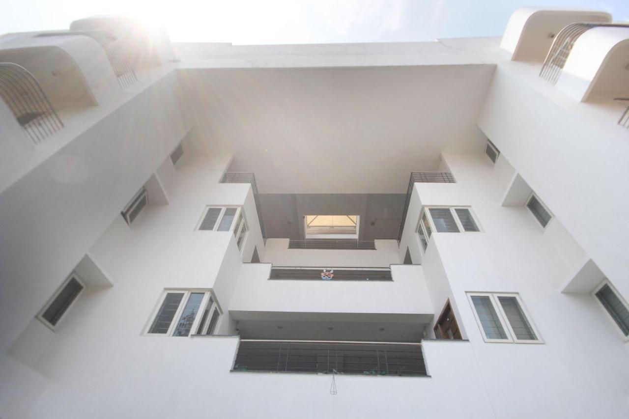Capital O 64773 Horizon Heights Serviced Apartments Коимбатур Экстерьер фото