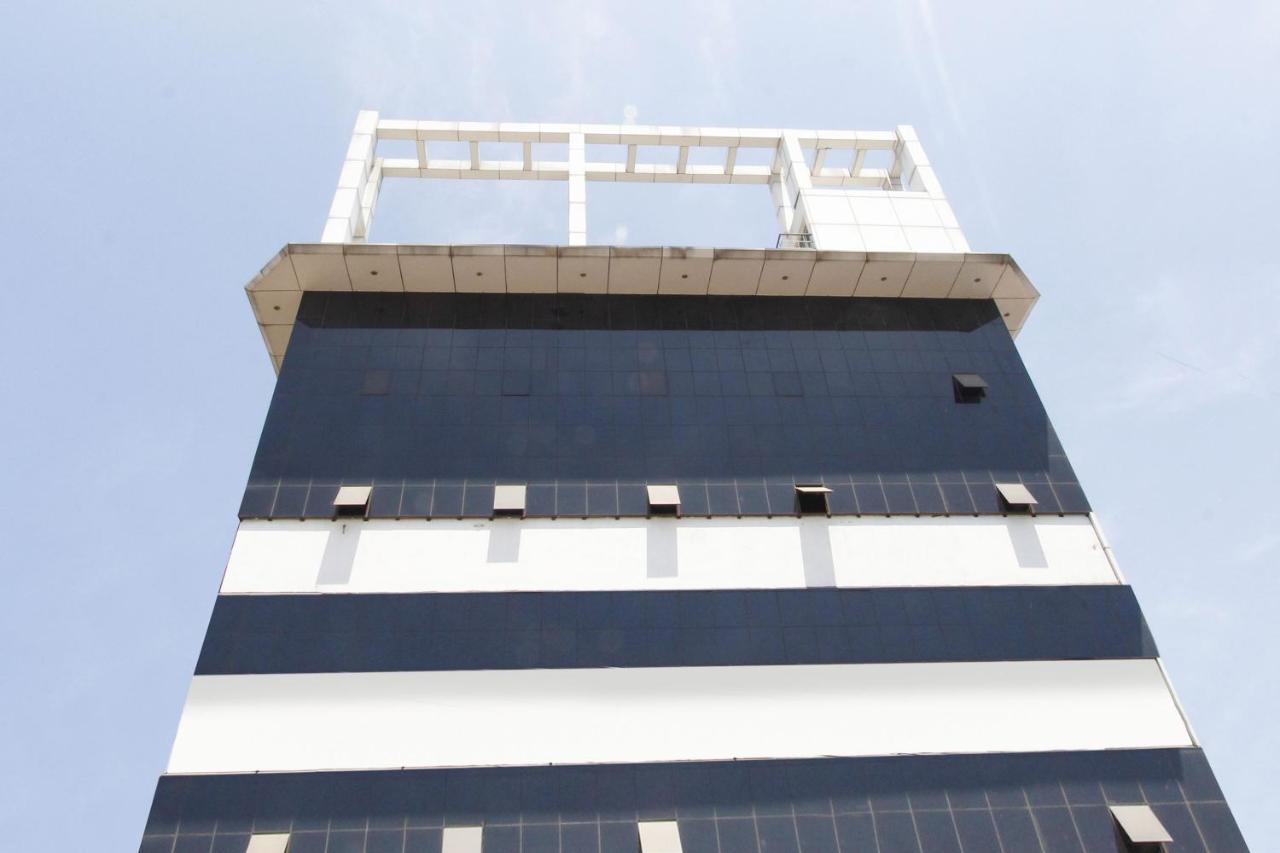 Capital O 64773 Horizon Heights Serviced Apartments Коимбатур Экстерьер фото